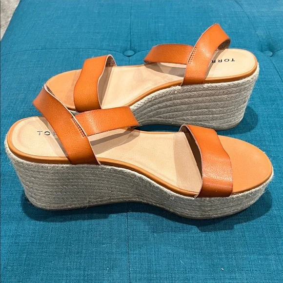 Torrid Cognac and Cream Wedge Sandals - Picture 9 of 11